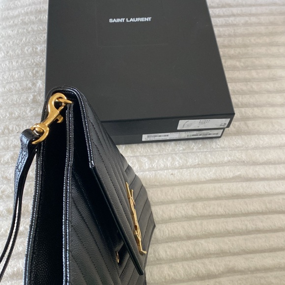 Saint Laurent New envelope pouch bag, clutch wristlet, YSL monogram - Picture 4 of 7